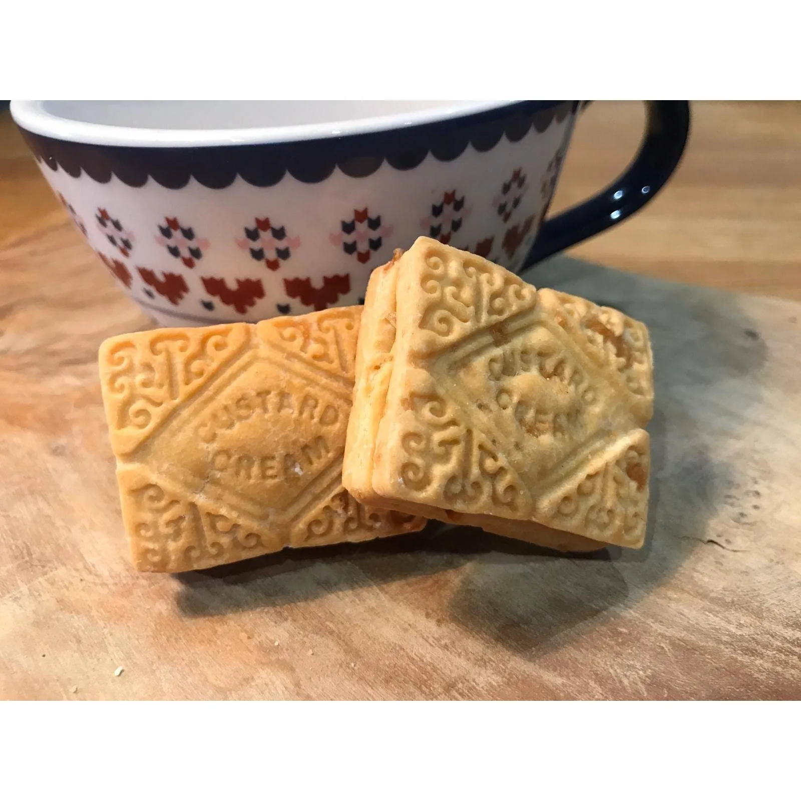 Bark & Bake Treats | Custard Creams