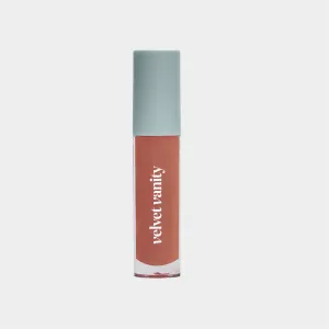 Peptide Glo Lip Oil in Biscuit